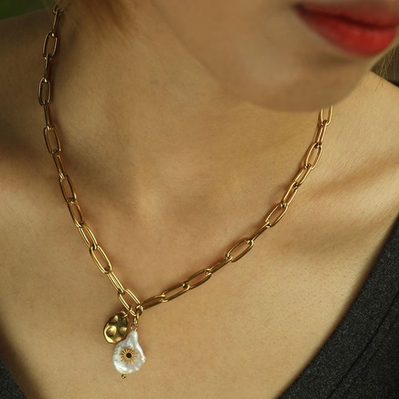 RYANN Necklace - Picture 1 of 7